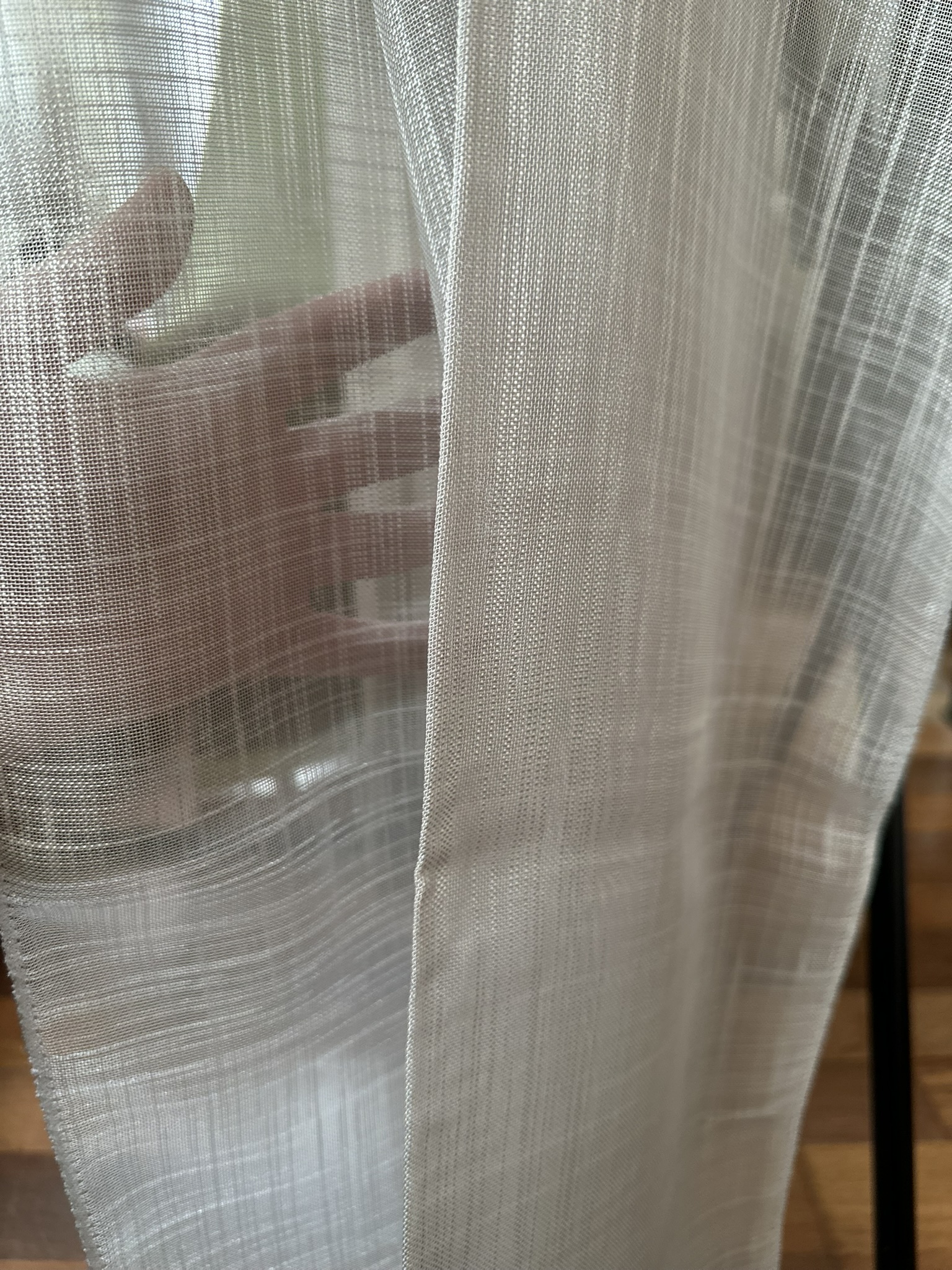 Ptextil - Тънко мрежесто перде Сантаса в сив цвят, с перделък Тънко мрежесто перде Сантаса в сив цвят, с перделък - Image 2