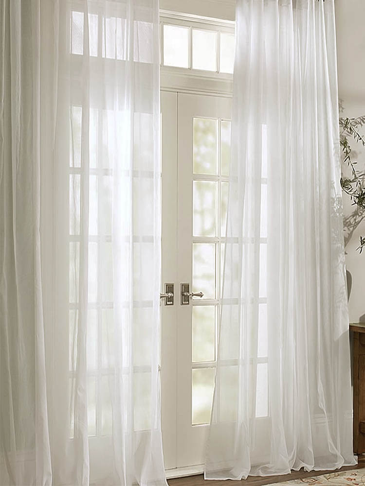 Ptextil - Тънко фино тюлено перде в цвят екрю с фини сребристи нишки Тънко фино тюлено перде в цвят екрю с фини сребристи нишки