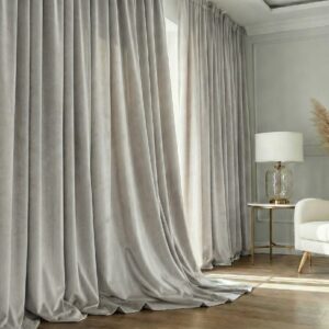 велурена завеса в сив цвят