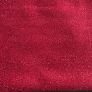 велурена завеса в червен цвят